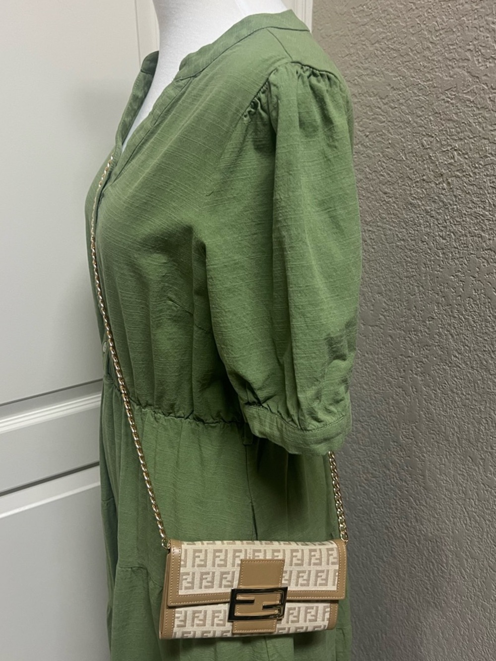 **FIRM**Authentic Fendi Brown and Tan FF Monogram Wallet/WOC